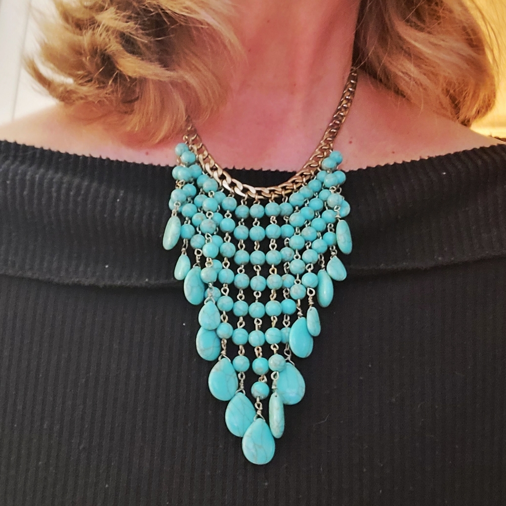 Turquoise Necklace - Picture 3 of 4